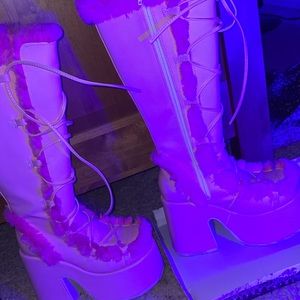 Size 9 was just to small for me never worn